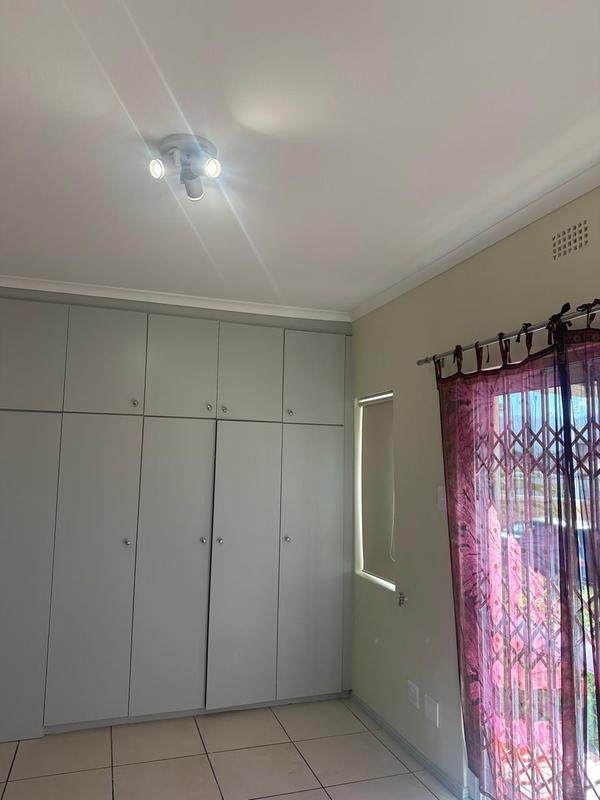 To Let 1 Bedroom Property for Rent in Fish Hoek Western Cape